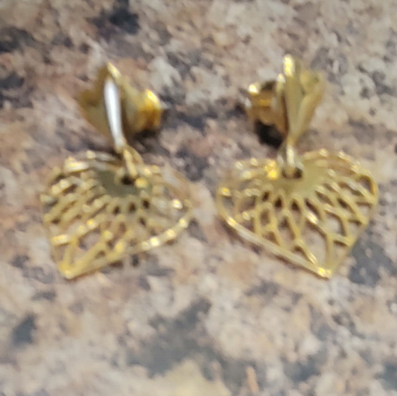 Filigree Heart Shaped Drop Earrings - Picture 4 of 4